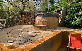 Tynil Saint Jean: Renovated Old Barn + Nordic Bath